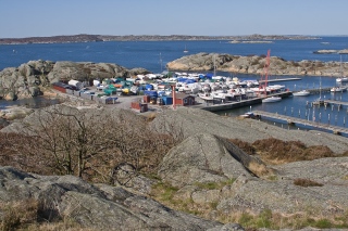 Walking to the ferry to Goteborgs Archipelago - Branno