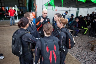 SDC Furies XP (Charles, Shannon, Karyn, Rhonda and Anabel) getting ready for the first jump while their coach Brian looks at some interesting cloud formations.